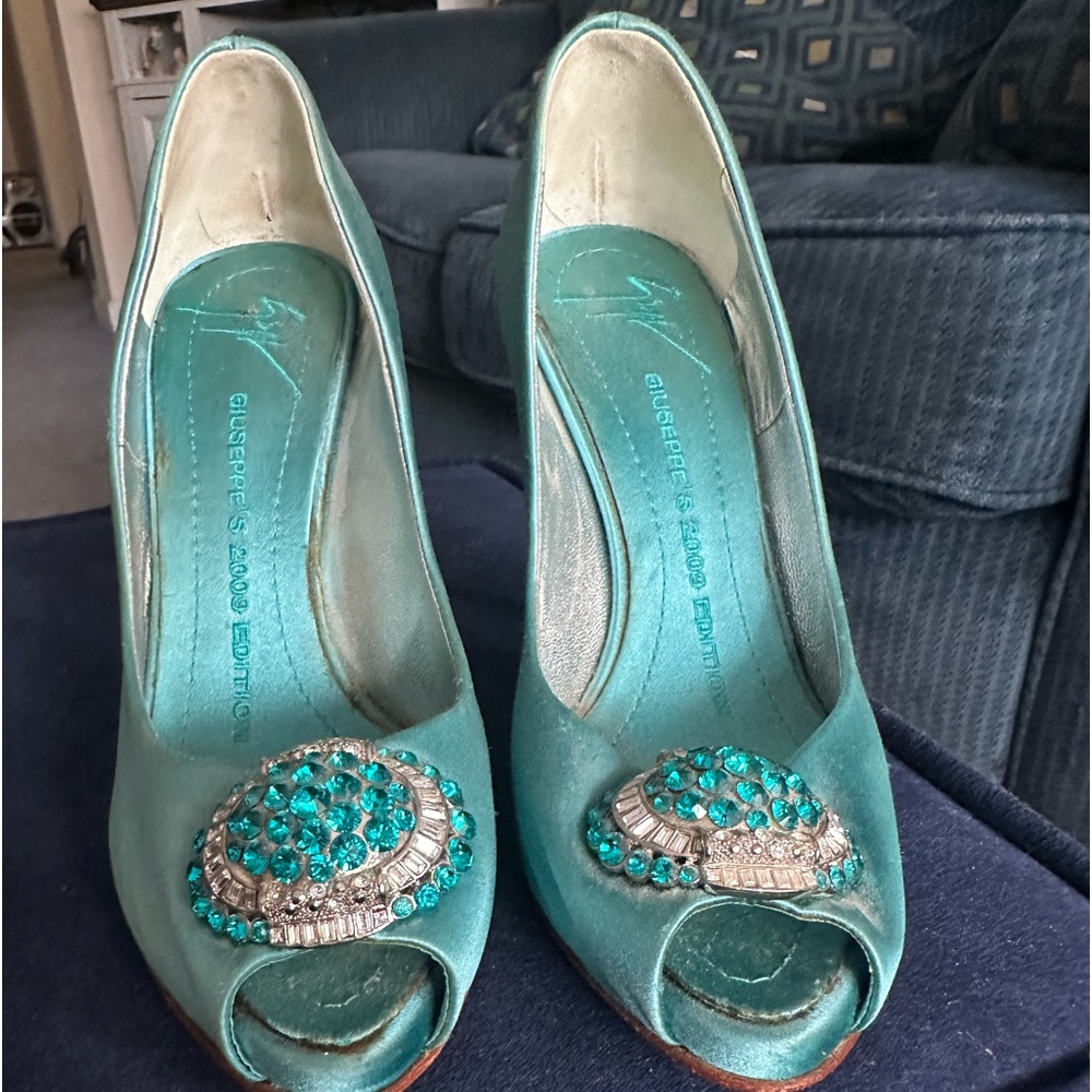 Giuseppe Zanotti 2009 collection crystal teal heels